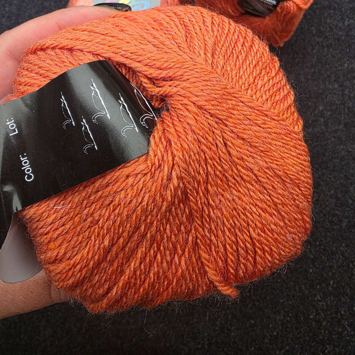 500 g (10*50g) baby acrylic 100% reddish