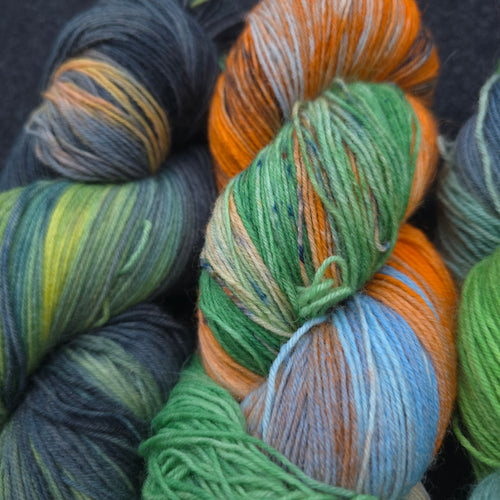 1kg set hand dyed 4-ply sock yarn A-01