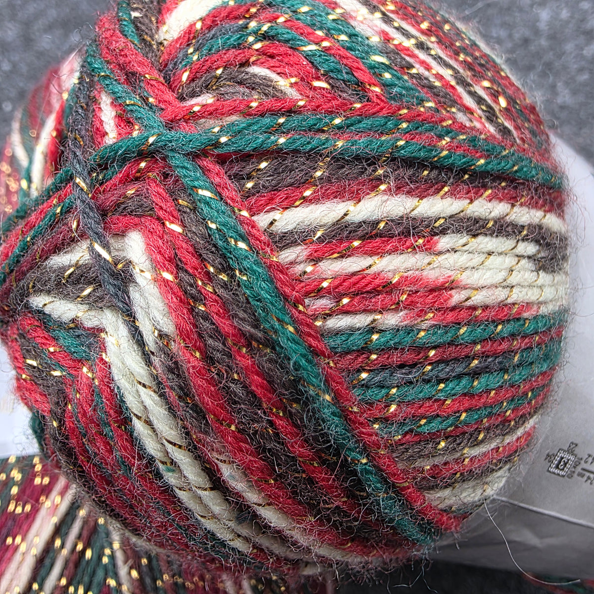 Christmas sock yarn with gold Lurex